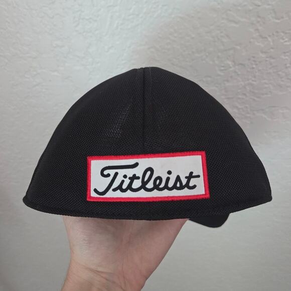 Titleist Tour‎ Performance Golf Hat FJ ProV1 Mens Size M/L Black White Fitted - Picture 4 of 9